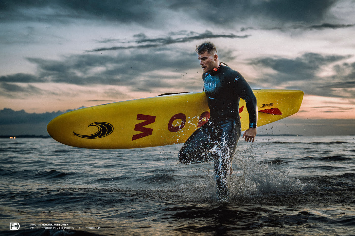 Kadr z programu "Na dyżurze. Wodni ratownicy" powstałego we współpracy Plus i National Geographic
