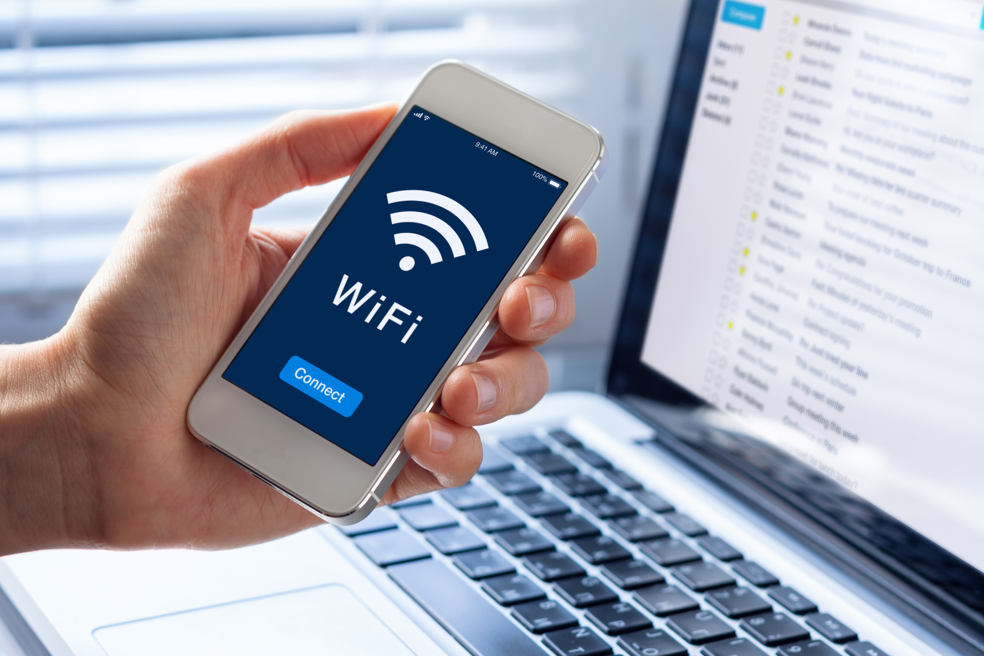 Telefon podłączony do WiFi